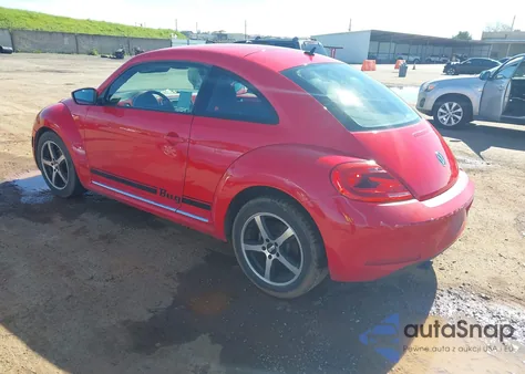 2012 Volkswagen Beetle 2.5L z USA, uszkodzony, nr VIN 3VWHP7AT0CM622354